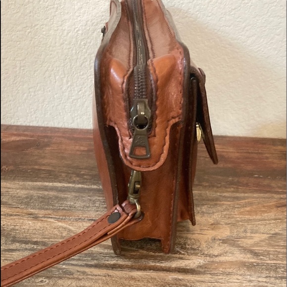 Vintage Peruzzi leather clutch. 9.5”x6” - Picture 4 of 7